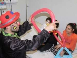 Gaziantep Çocuk Hastanesi’nde 23 Nisan Şenliği