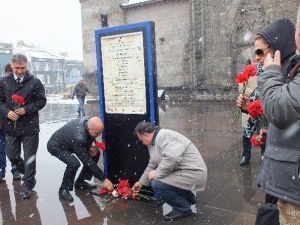 Ermeniler Tarafından Kurşuna Dizilen Heyet Törenle Anıldı