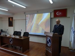 SAÜ’de “Yerel Ve Bölgesel Özerklikte Son Gelişmeler” İsimli Konferans Düzenlendi