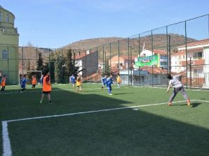 Bozüyük Belediyesi Okullar Arası Futbol Şenliği 3. Hafta Maçları İle Devam Ediyor