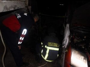 Park Halindeki Araç İle Elektrikli Motor Yandı