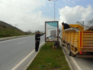 İzinsiz Tabelalar Kaldırılıyor