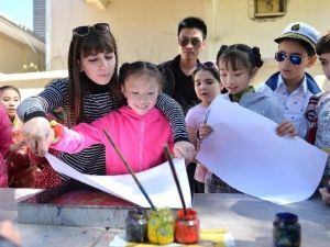 Çinli Ve Azeri Çocuklara Beyoğlu’nda Workshop Eğlencesi