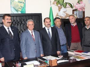 AK Parti Van Milletvekili Adayı Prof. Dr. Ömer Çaha, Erciş’teki Çalışmalarına Aralıksız Devam Ediyor