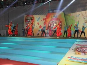 Fuarda Dünya Sahnesi Kuruldu