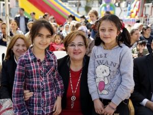 Konak’ta 23 Nisan Coşkusu Bitmiyor