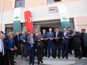 Armutlu Cami’nin Çevresi Yenilendi