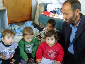 Üçüzler Yardım Bekliyor