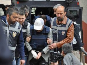 AK Parti Seçim Lokalindeki Silahlı Kavga