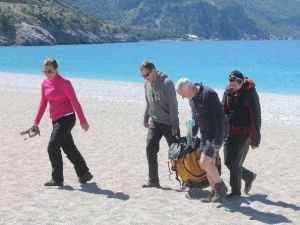 İskoçlu Paraşütçü Korkuttu