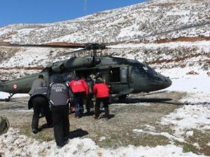 Mahsur Kalan 9 Çobana Helikopterle Ulaşıldı