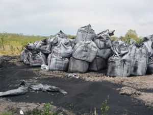 Meyve Bahçesinde ’Kimyasal Atık’ Şüphesi