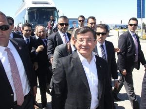 Başbakan Davutoğlu Erzurum’da