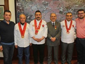 Eskişehir Aşçılar Derneği’nden Büyükerşen’e Ziyaret