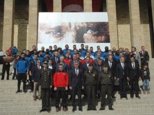 Trabzonspor Anıtkabir’i Ziyaret Etti