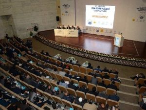 Konya’da Ulusal Din Görevlileri Sempozyumu