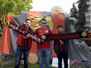 Muhtarın Eskişehirspor Sevdası