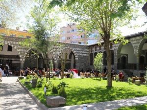 Tarihi İskender Paşa Konağı Halka Açıldı