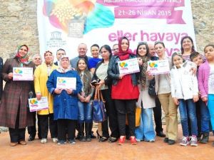 Hamarat Kadınlar En Güzel Yemek İçin Yarıştı