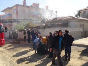 Erzincan’da Evin Çatısı Yandı