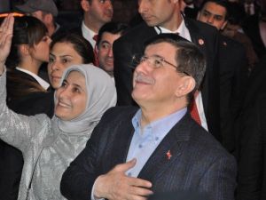 Başbakan Davutoğlu, Sivas Valiliği’ni Ziyaret Etti