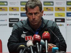 Skibbe: "Sonuçtan Memnun Değilim”