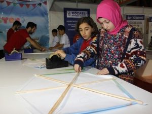 Uçurtmalarını Kendileri Yaptılar