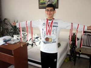 Kulübün Bahçesinden Şampiyonluğa