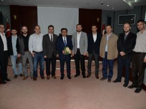 Vali Güzeloğlu, Amatör Spor Kulüp Yöneticileriyle Bir Araya Geldi