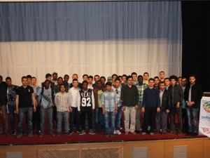 Uluslararası Öğrenciler Kent Meydanında Buluşuyor