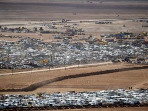 Türkiye Sınırındaki Suriye Plakalı Araçlar Tahliye Edildi