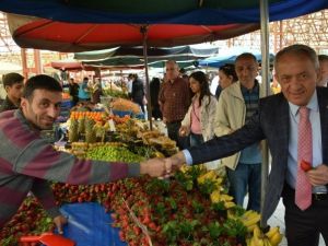 MHP’li Vekil Adayı Coşkun, Pazarcı Esnafını Ziyaret Etti