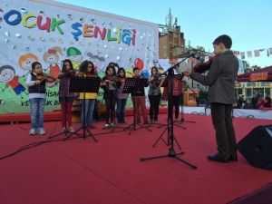 İlkadım THM Çocuk Ve Gençlik Korosu Konser Verdi