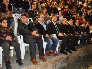 Ayvalık’ta 2. Uluslar Arası Halk Dansları Şenliği