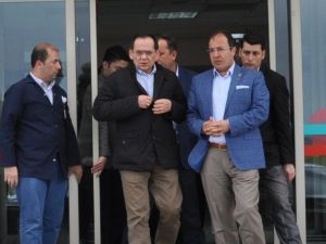 Eski Bakan Demir’den Kaza Yapan Yakınlarına Ziyaret