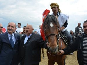 Bakan Müezzinoğlu: “Dünyaya Yine Haklılığımızı İspat Ederiz”