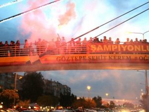 Göztepe’nin Şampiyonluğu İzmir’de Coşkuyla Kutlandı