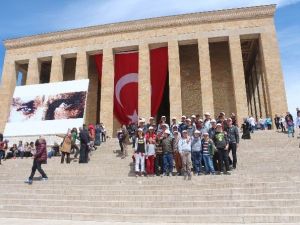 Yunaklı Öğrenciler Ankara’yı Gezdi