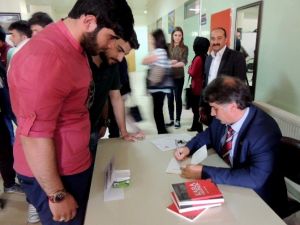 Gazeteci-yazar Bülent Ağcabay Öğrencilerle Buluştu