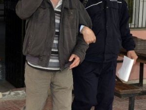 Namus Meselesi Yüzünden Kızını Bıçakladı