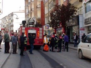 Soba Yangını Paniğe Neden Oldu