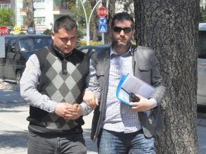 Bolu’da İş Bulma Vaadiyle Kadınları Dolandıran Sahte Subay Yakalandı