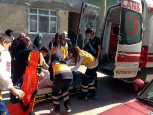 Kütahya’da Evde Mahsur Kalan Kadını Polisler Kurtardı