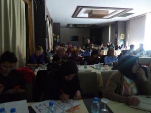 Deksad’tan Bitkilerle Tedavi Semineri