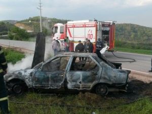 Seyir Halindeki Otomobil Küle Döndü