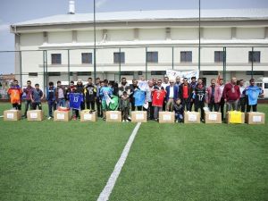 Karaman Belediyesi’nden Amatör Kulüplere Malzeme Yardımı