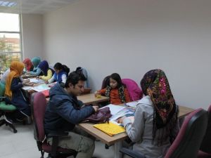 Gençlik Merkezinde Kaligrafi Kursları Devam Ediyor