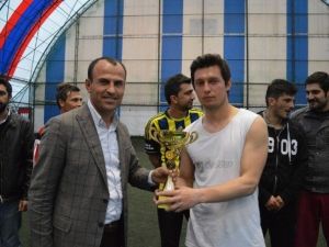 Eğitim-sen’in Gelenekselleşen Futbol Turnuvası Sona Erdi