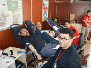 Besni’de Kızılay Kan Bağışlarını Kabul Etti