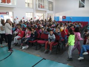 Minikler ‘Akıllı Eşek’ İle Eğlendiler